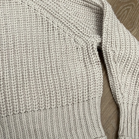 H&M Chunky Knit Sweater - Picture 4 of 6